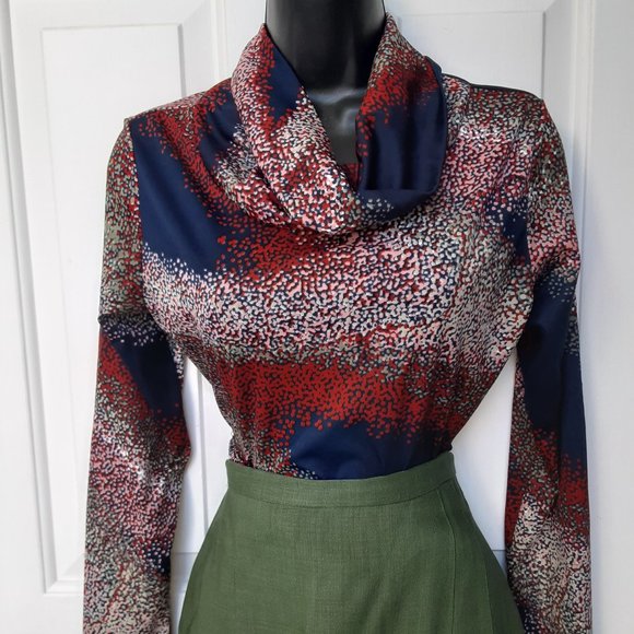 Queen casuals Tops - vintage 1970's Queen Casuals cowl neck pullover to